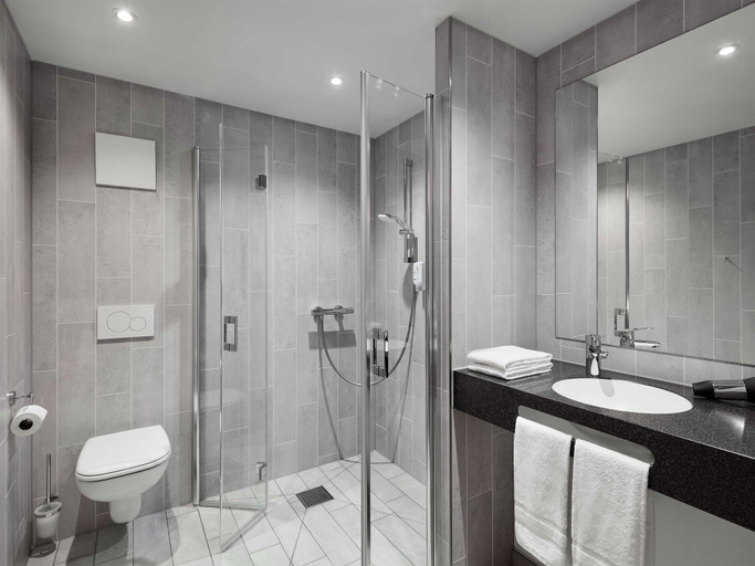 Bathroom 5, B&B HOTEL Emmerich, Kleve
