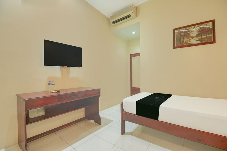 Room 2, Luxury Twin Stay With Free Wifi and Parking, Makassar