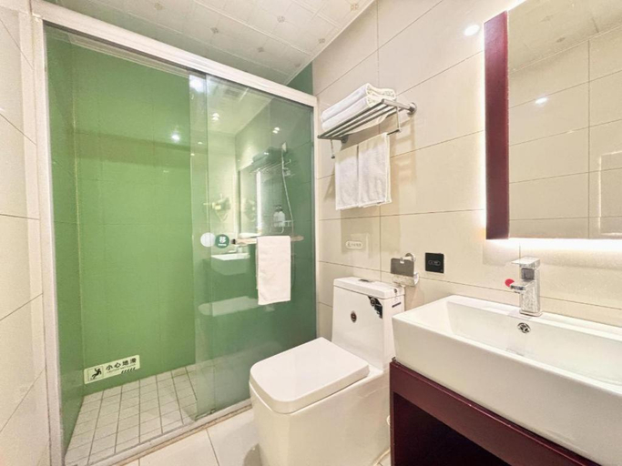 Bathroom 3, GreenTree Inn Huai'an Yiyuan North Bus Station, Huai'an