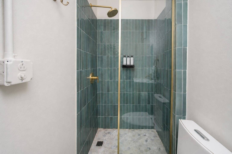 Bathroom 3, Room 10: Cozy Urban Hideaway in Arts District