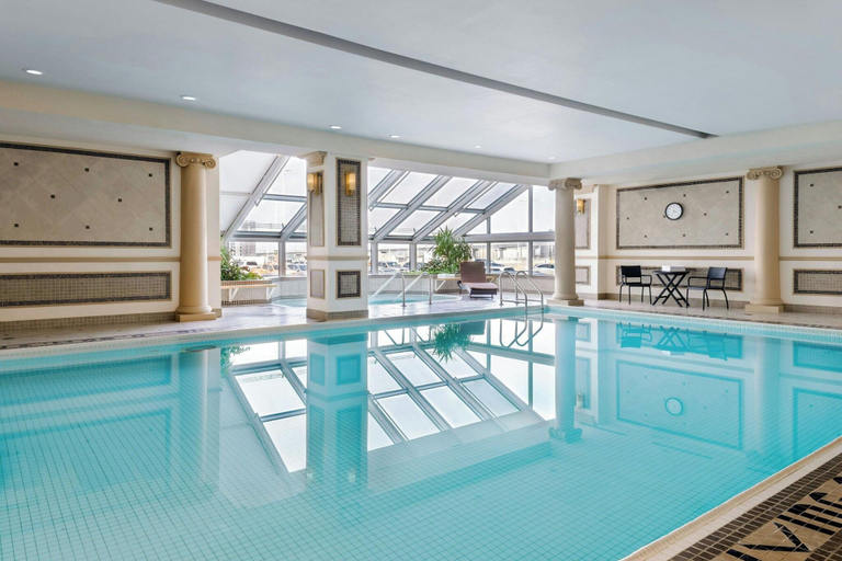 Sport & Beauty 2, Sheraton Gateway Hotel In Toronto International Airport, Peel