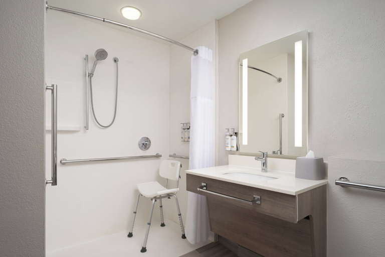 Bathroom 4, Holiday Inn Express & Suites CHAFFEE-JACKSONVILLE WEST by IHG, Duval