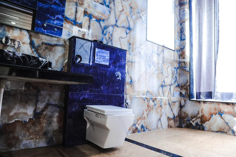 Bathroom, IBIZA FARM BY TRV , A 3BHK VILLA WITH MASSIVE POOL, Jaipur