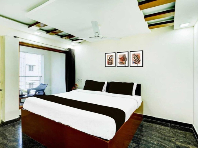 Room 4, Deluxe Cochin Apartments Annex, Ernakulam