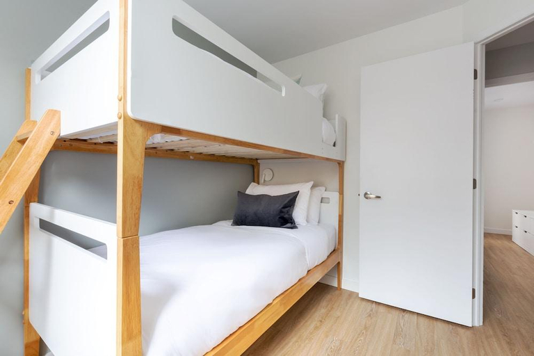 Bedroom 2, Appart Hotel Le Saint-Anselme - Par Revenus Locatifs Qc, Communauté-Urbaine-de-Québec