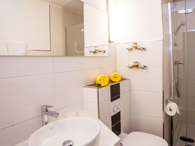 Bathroom 3, Freyung Apartments, Freyung-Grafenau