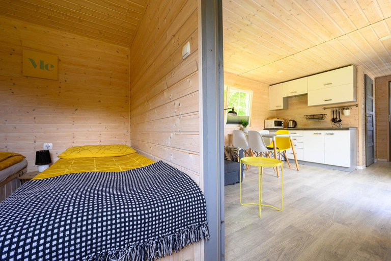 Room 5, Holiday Cottage no. 4A With Private Jacuzzi, Sławno