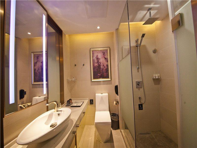 Bathroom 3, Lavande Hotel Changsha Wuyi Avenue Yuanjialing, Changsha