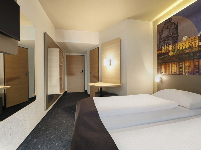 Bedroom 3, B&B HOTEL Berlin City West, Berlin