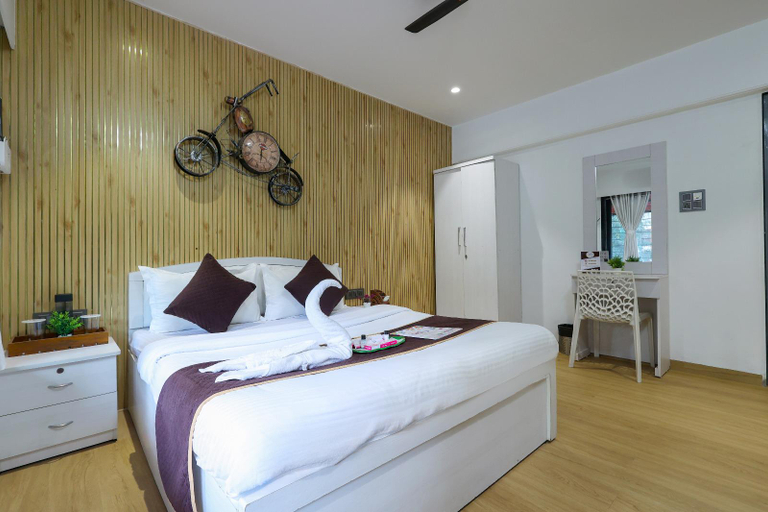 Bedroom 2, Corporate Team Villa: 5BHK + Personal Chef - Wifi, Mumbai Suburban