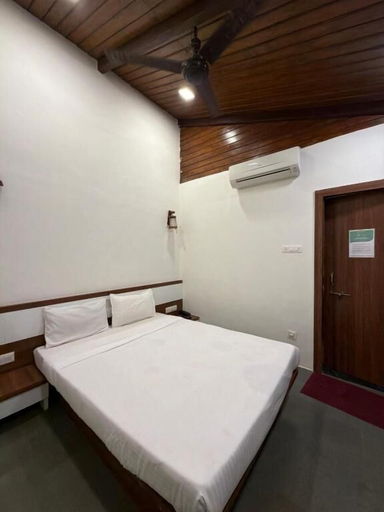 Room 4, Shalimar in the Forest, Raigarh