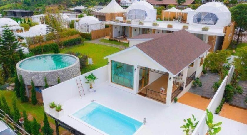 Sport & Beauty, Stratus  Resort, Khao Kho