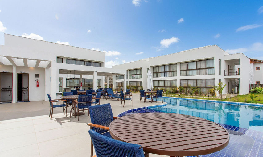 Outdoor dining 3, Apt w/ 3 Suites in a Condo w/ a Pool Vll0010, Maraú