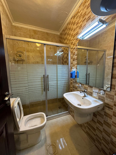 Bathroom 4, al-burj apart 7th circle, Amman