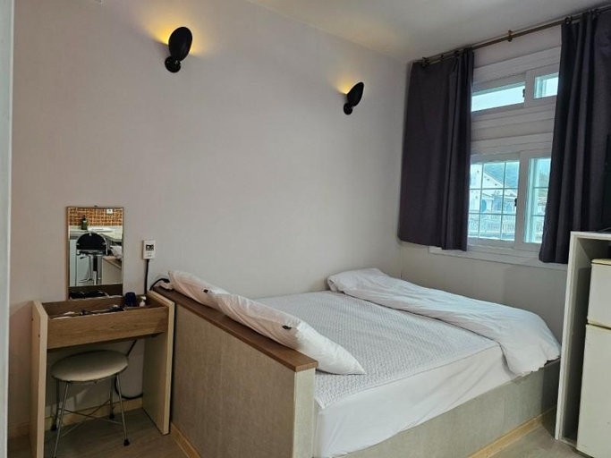 Bedroom 2, Hoengseong Dream Tree Pension, Hoengseong