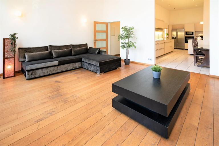 Separate living room 5, Antwerp Apartments, Antwerpen