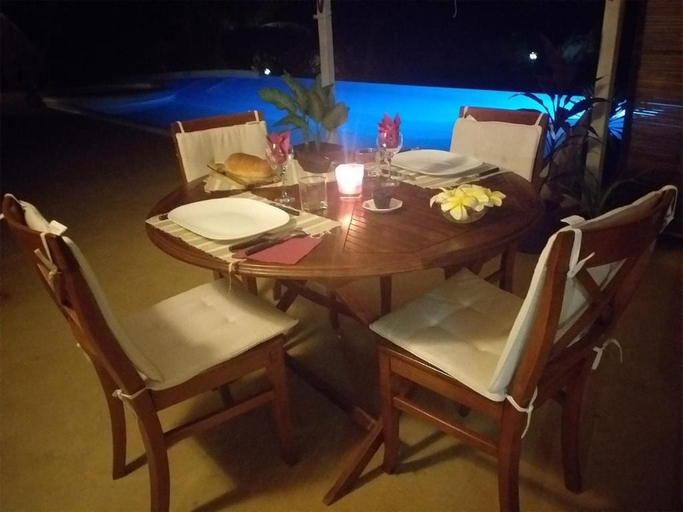 Food & Drinks 5, Villa Tonga Soa, Diana