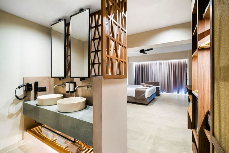 Bathroom 5, Harmony E Rock Hotel, Crete