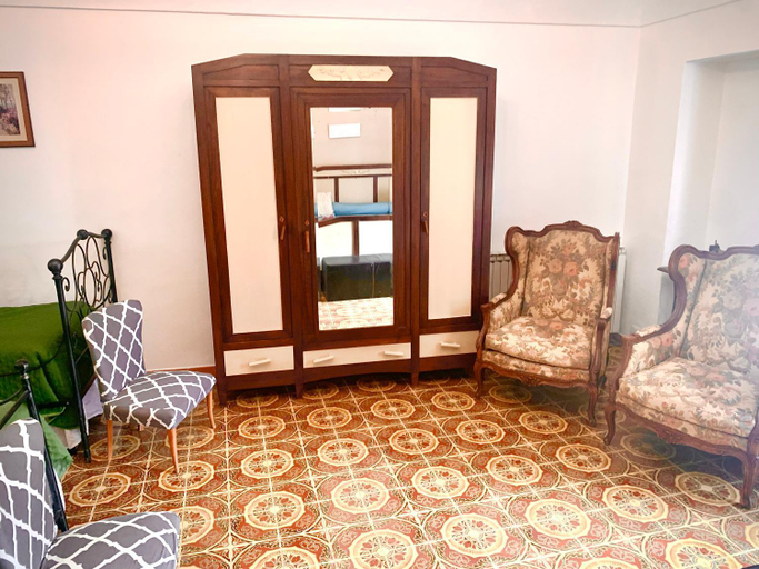 Bedroom, Bouganville, Biella