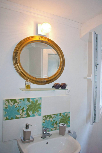 Bathroom, Apartment in Center Old Town, Dubrovnik
