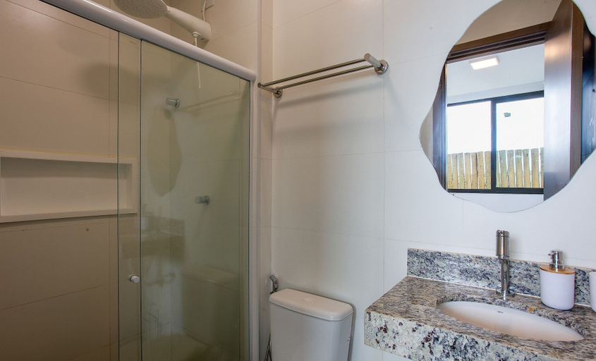 Bathroom 5, Apt w/ 3 Suites in a Condo w/ a Pool Vll0010, Maraú