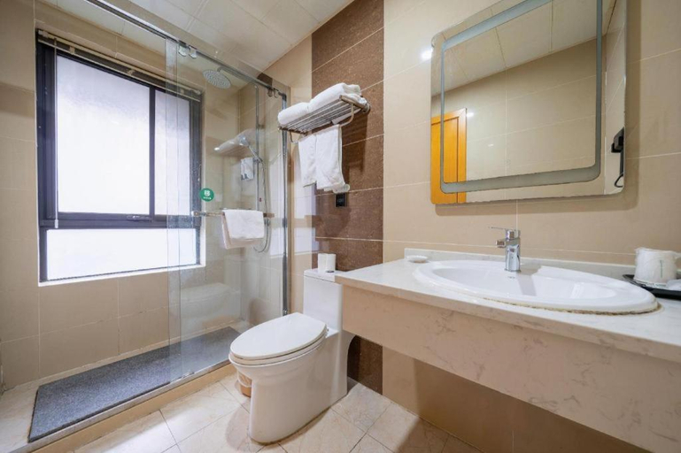 Bathroom 3, GreenTree Inn Shanghai Railway Station Macao Road, Shanghai