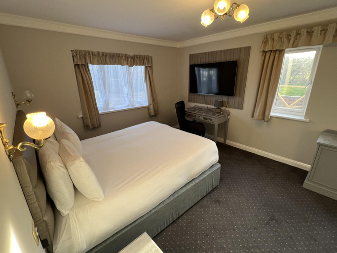 Bedroom, The Pear Tree Inn & Country Hotel, Worcestershire