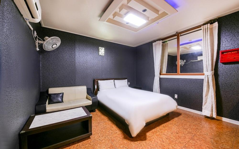 Bedroom 4, Gwangju Noblesse Business, Buk