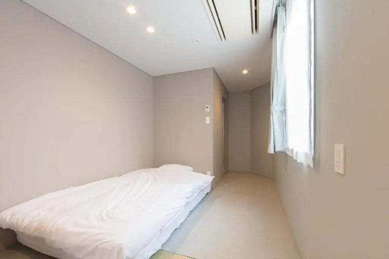 Bedroom 3, Kanazawa Tabi-Ne, Kanazawa