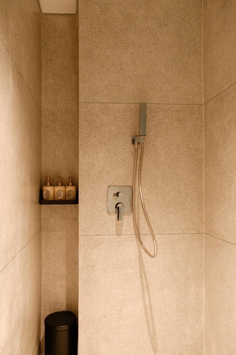 Bathroom 3, Marisol Hotel, Da Nang