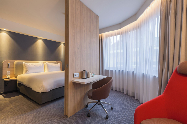 Bedroom 5, Holiday Inn Express BRUSSELS - GRAND-PLACE by IHG, Bruxelles