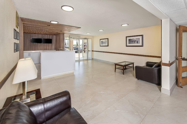 Public Area 2, Rodeway Inn, Division No. 14