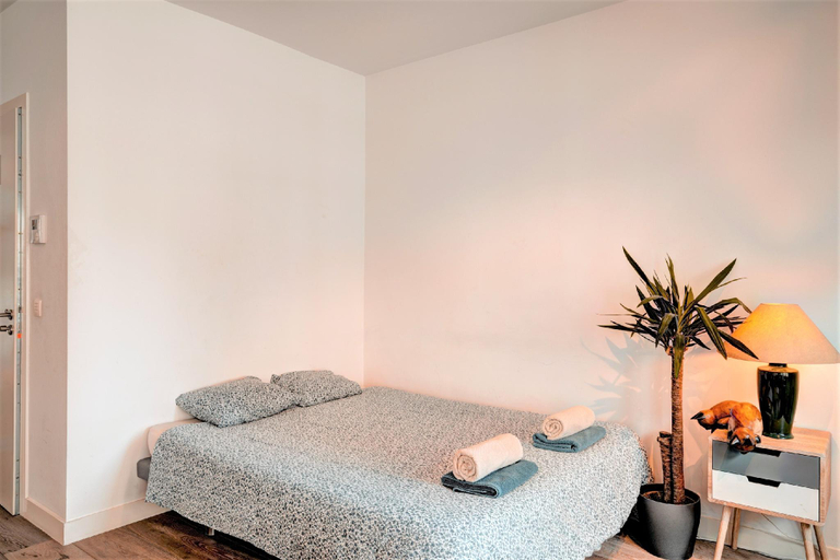 Bedroom 3, 9-persons apartment in Antwerp, Antwerpen