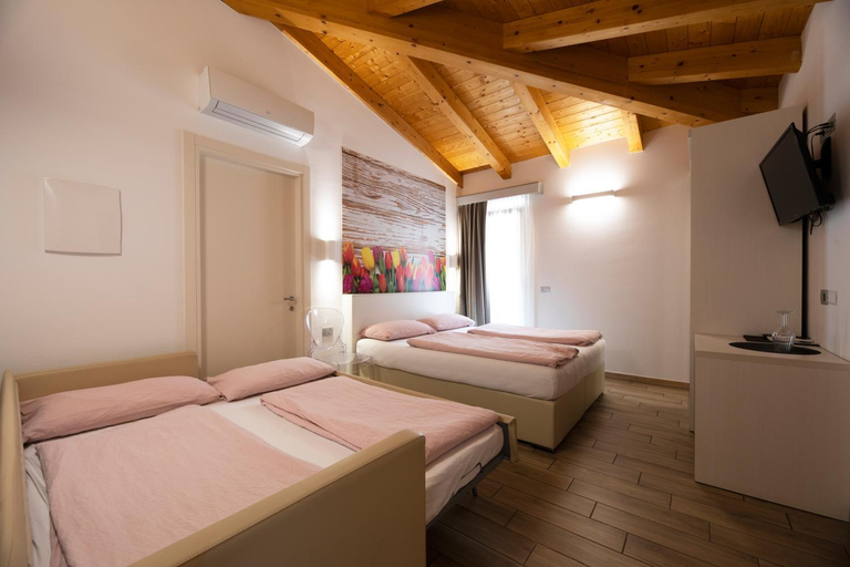 Bedroom 3, Agriturismo Vin e Amor, Trento