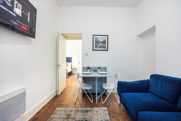 Others 5, Earl's Court Residence, London