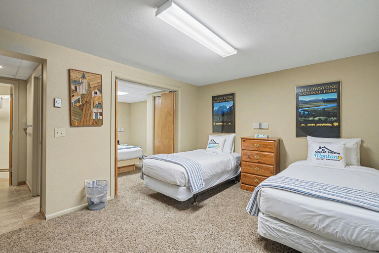 Room 5, Trapper 1, Gallatin