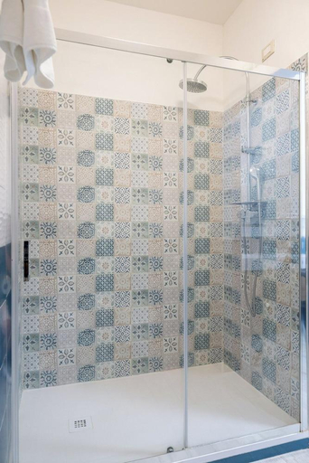 Bathroom 4, Hotel Centro Congressi Polo Nautico, Salerno