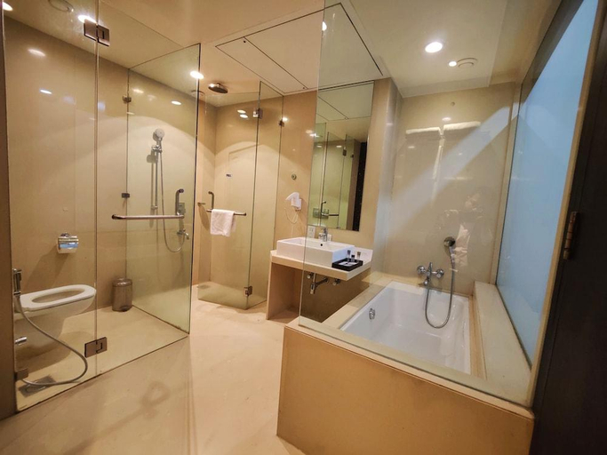Bathroom 4, Regenta Central Grand Exotica, Pune