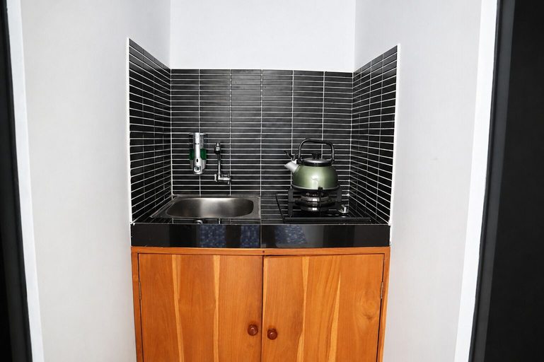 Private kitchen, Ulya Kabin Tawangmangu Private Pool Air Hangat Free BBQ, Karanganyar