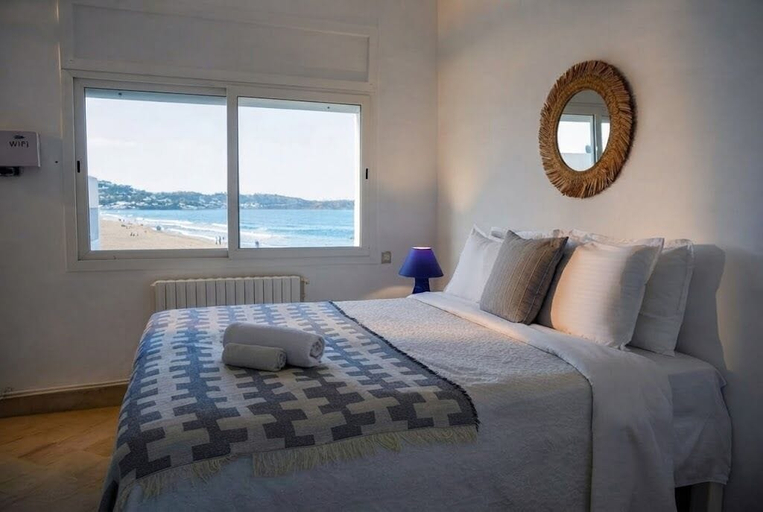 Room 5, Sandra 4, La Marsa