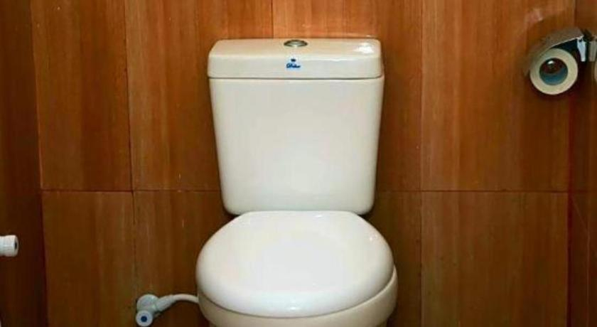 Bathroom 5, Hotel Moonstone, N. Palatha Central