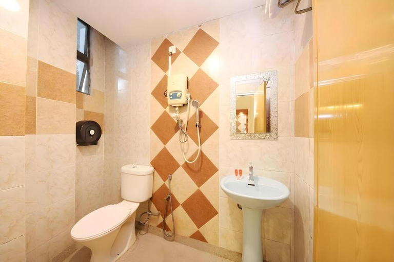 Bathroom 5, Zen Zeng Hotel, Johor Bahru