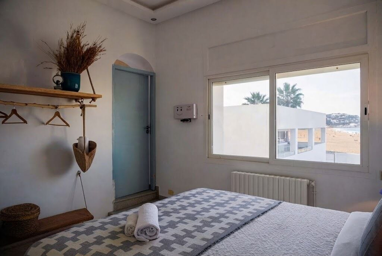 Room 3, Sandra 4, La Marsa