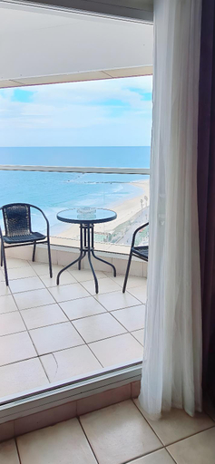 Others 5, 18Go to apartment In Leonardo Bat Yam Center