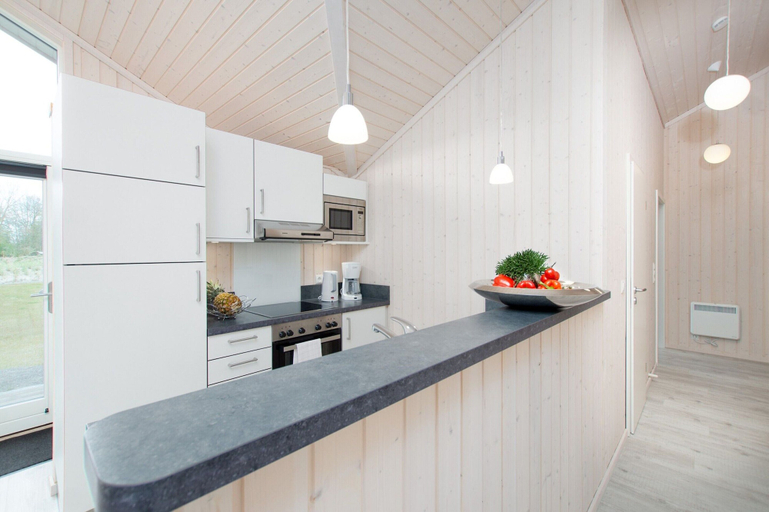 Private kitchen 4, Skandinavisches Haus fur 10, Ostholstein