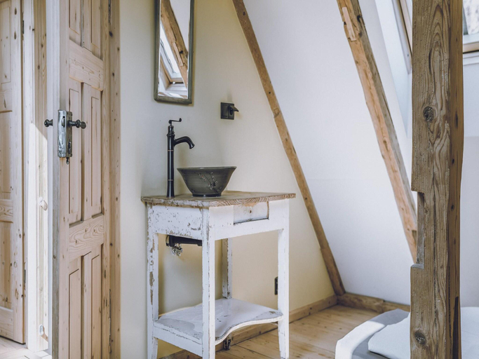 Bathroom 3, Spacious authentic Polish farmhouse in a beautiful landscape, Jelenia Góra