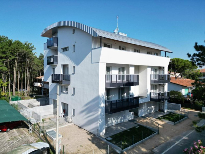5, Pool apartment 400m from beach, Venezia