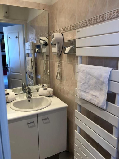 Bathroom 3, Hotel Santa Lucia, Var