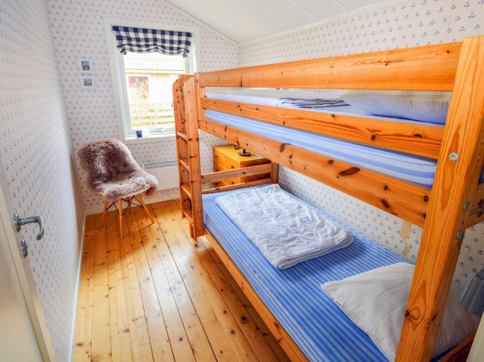Bedroom 2, Cosy apartment by the sea-By Traum, Laholm