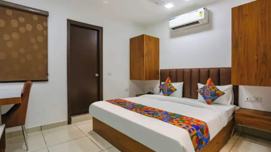 Room 5, Fabhotel Shine Inn, Delhi
